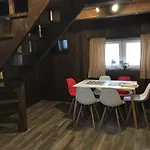 شاليه Na Skarpce *